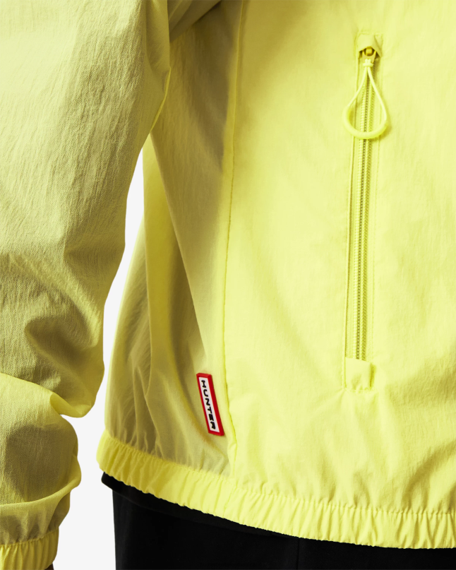 Men Travel Recycled Nylon Shell Jacket 8D4VJ607 Hunter Zesty Yellow