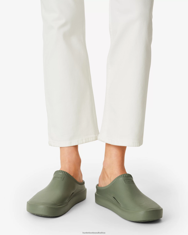 Men In/Out BLOOM Clogs 8D4VJ100 Hunter Lichen Green