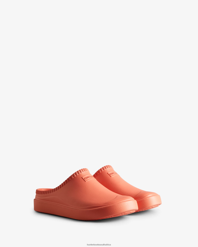 Men In/Out BLOOM Clogs 8D4VJ232 Hunter Persimmon Pink